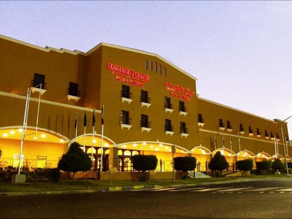 The Convention Center & Royal Suites Hotel Kuwait City Exterior photo